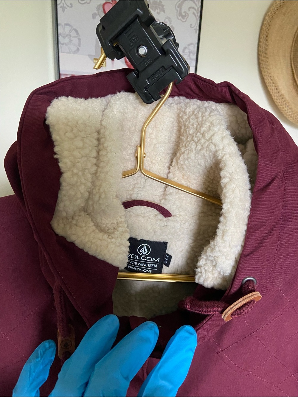 Volcom Women's Burgundy Hooded Ski Jacket - Picture 3 of 13